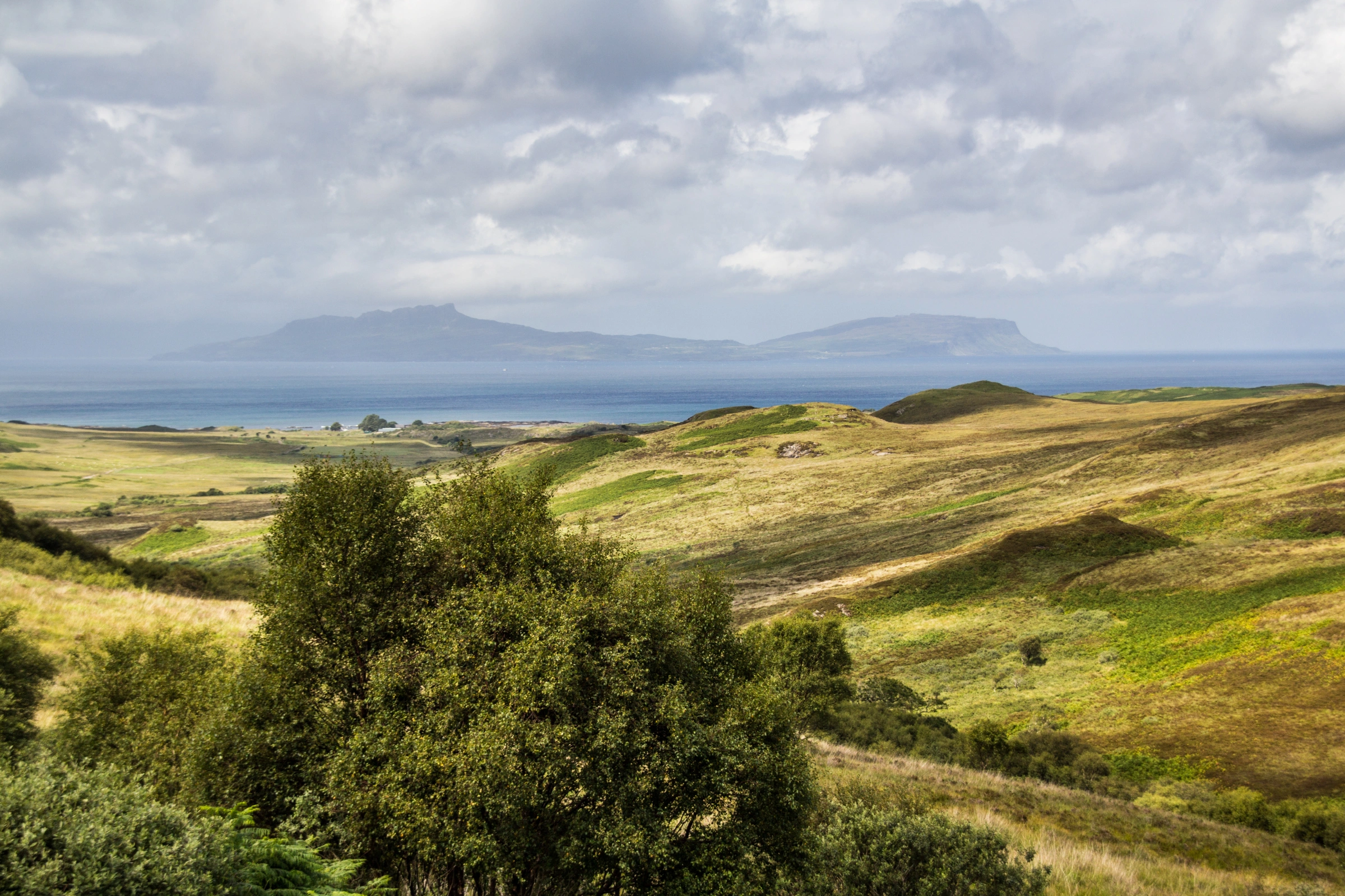 Isle_of_Eigg[1].webp